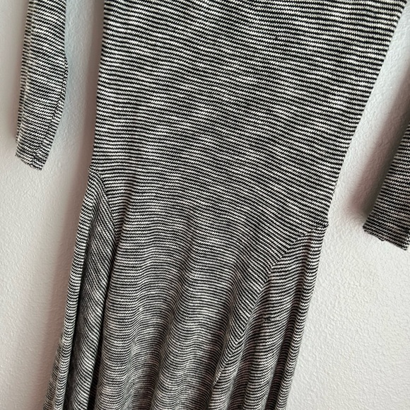 American Eagle Fit and Flare Black and White Dress - Picture 7 of 7